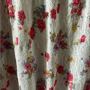 Beautiful printed lace Torrid shirt